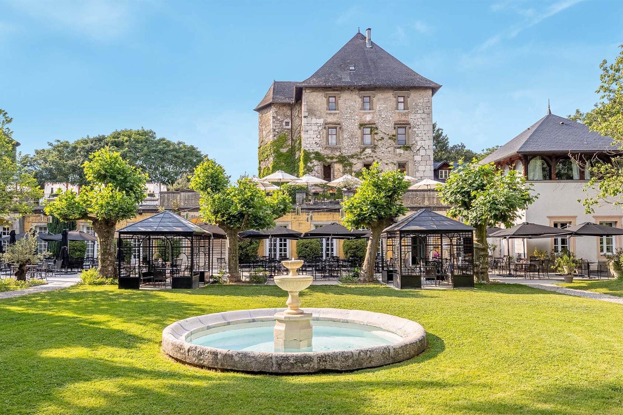 Jardins et fontaine du Château de Candie